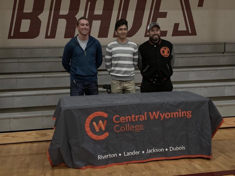 SMILES+ALL+AROUND%3A+Former+SVHS+athlete+Noah+Hutchinson+and+Senior+Gerson+Lozano+smile+alongside+Central+Wyoming+Recruiter.