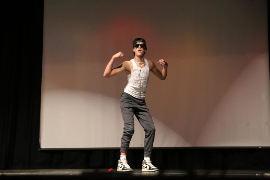 ALL HAIL THE KING: Senior Luke Linford preforms his lip sync portion of the competition. Linford chose the song Big and Chunky by Will.I.Am. I chose this song because it is how I like my ladies. Ballard Johnson was very proud of me when I told him I won, said Linford.